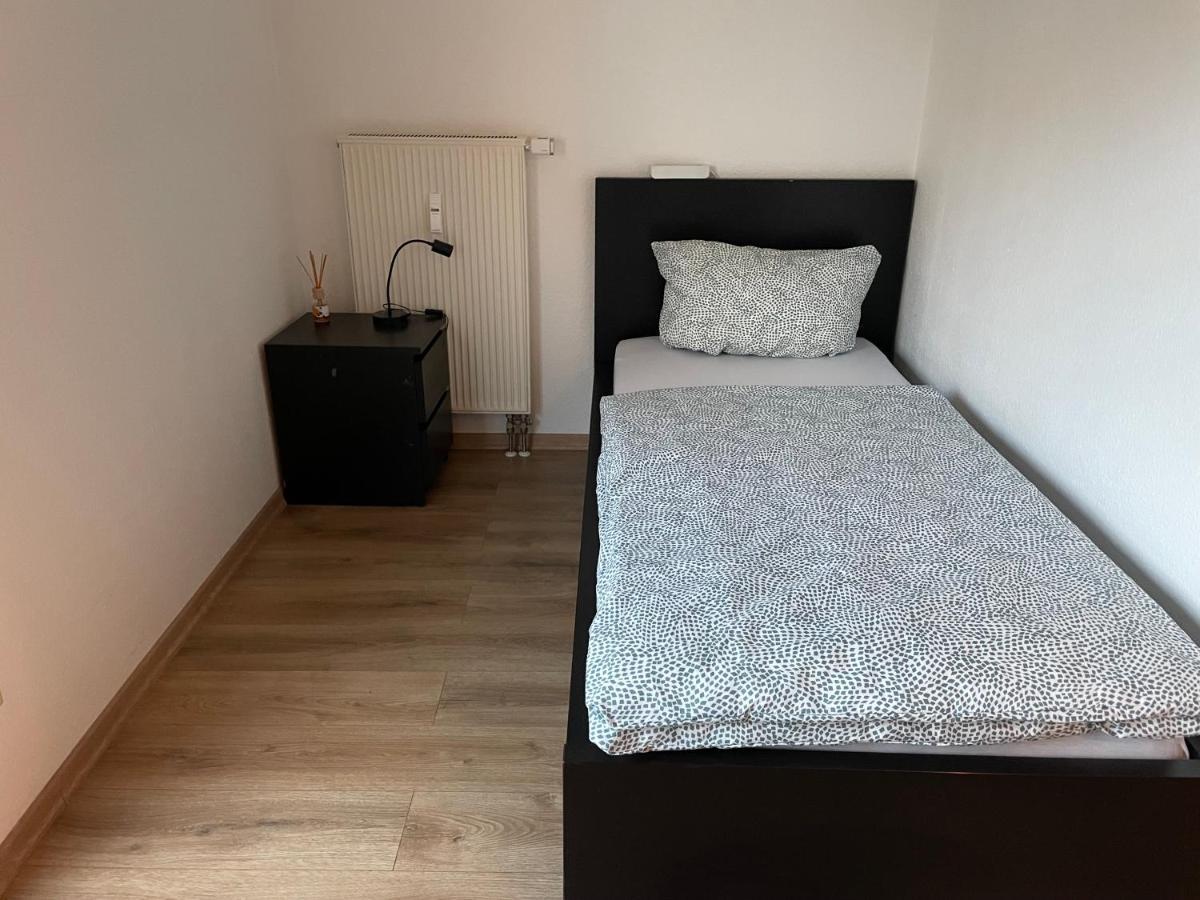 Ferienwohnung Mit 2 Zimmer, Kueche, Bad, In Saarbruecken Saarbrücken Exterior foto