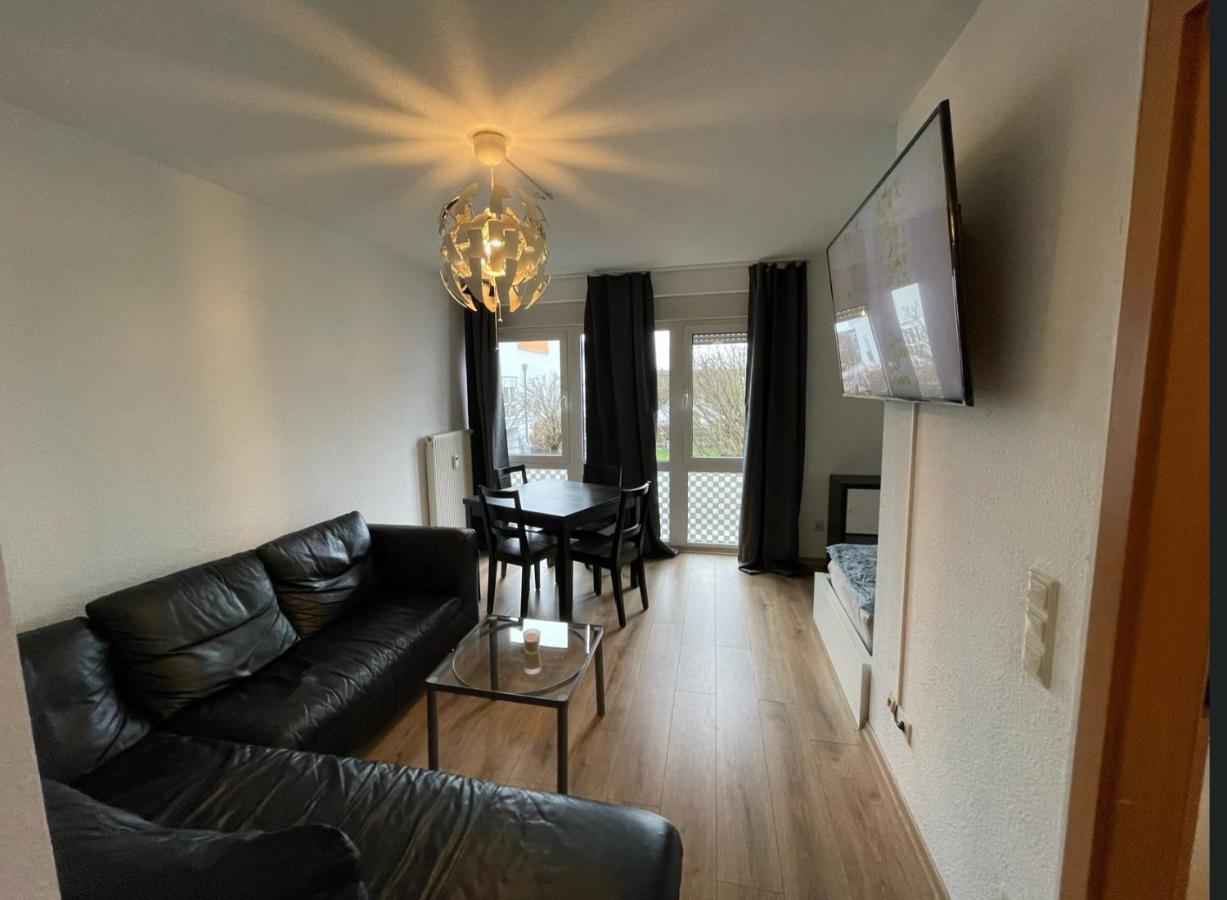Ferienwohnung Mit 2 Zimmer, Kueche, Bad, In Saarbruecken Saarbrücken Exterior foto